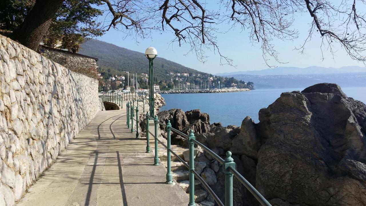 Apartmani Adria Opatija Exterior photo